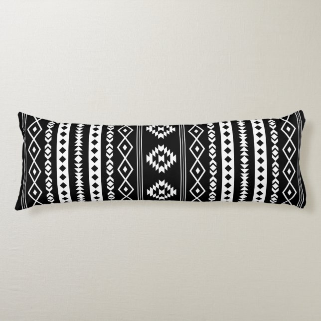 Aztec 2Way Black & White Mixed Motifs (V) Muster Seitenschläferkissen (Vorderseite)