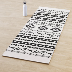 Aztec Black on White Mixed Motifs Muster Yogamatte