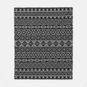 Aztec Stylized Pattern Black & Gray I Fleecedecke