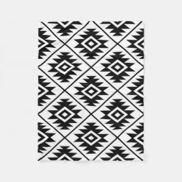 Aztec Symbol Stylisiert Big Ptn Black auf Weiß Fleecedecke