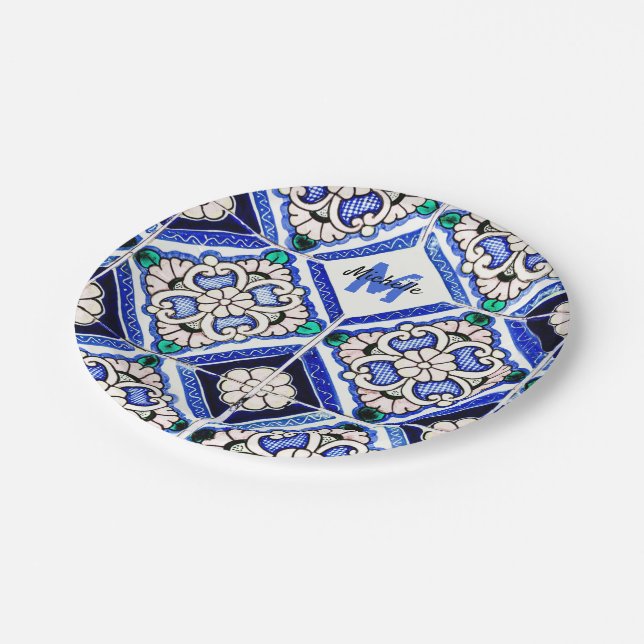 Azulejo Spanish Pattern Tiles Navy White Monogram Pappteller (Schrägansicht)