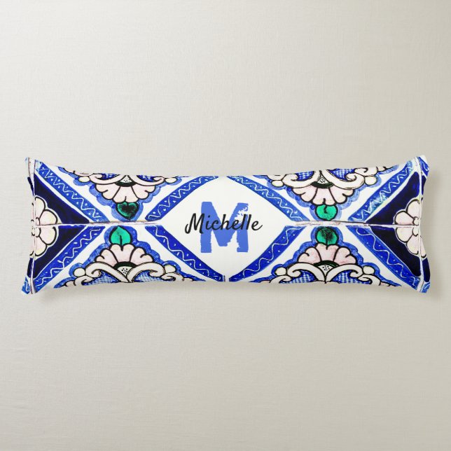 Azulejo Spanish Pattern Tiles Navy White Monogram Seitenschläferkissen (Vorderseite)