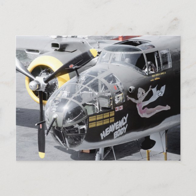 B25 MITCHELL BOMBER "HIMMLISCH BODY" NOSE ART POSTKARTE (Vorderseite)