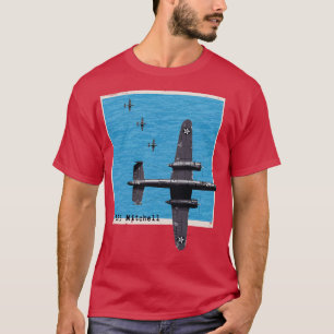 B25 Mitchell WW2 Bombenflugzeug über dem Ozean T-Shirt
