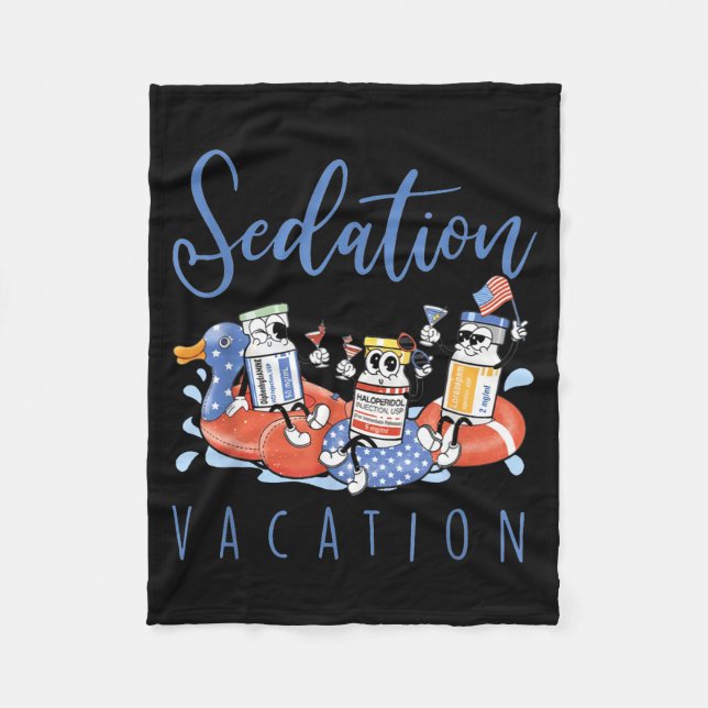 B52 Chill The Fourth Out Icu Nurse Benadryl Haldol Fleecedecke (Vorderseite)