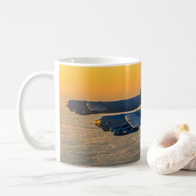 B-52H STRATOFORTRESS KAFFEETASSE (Mit Donut)