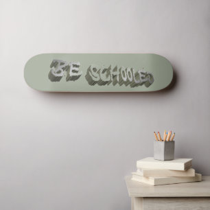 B. beschult-Grau-Weiß Skateboard
