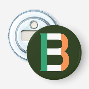 B Monogram überlagert sich auf irischer Flagge Flaschenöffner