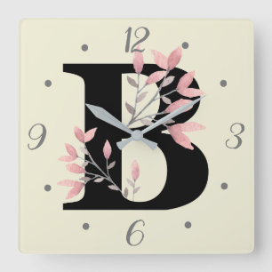 B Monogramm mit rosa floralen Sprenkeln Quadratische Wanduhr