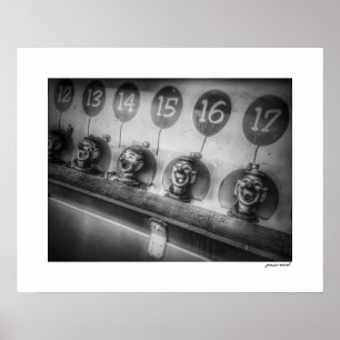 B&W County Fair Clown Wasser Spiel Poster Druck
