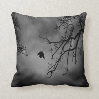B&W Foto-Vogel, der #1-Pillow fliegt Kissen