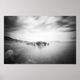 B&W lange Exposition eines Strandes in Rabac, Kroa Poster
