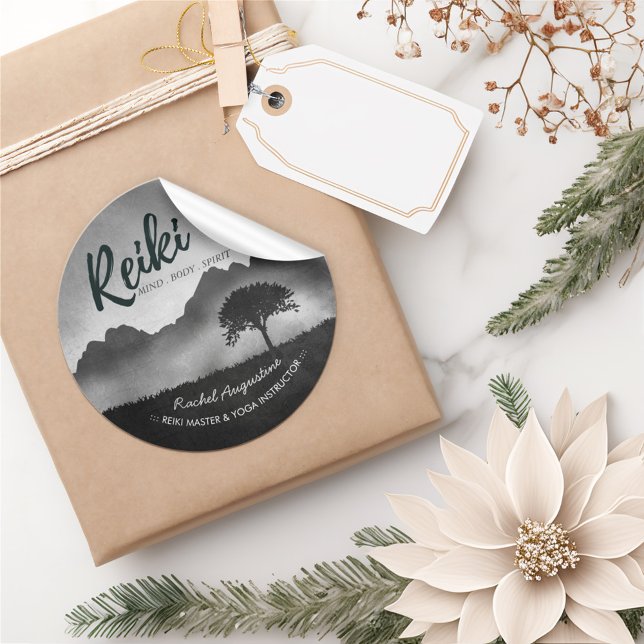 B&W Natural Reiki Master Yoga Mediation Lehrer Runder Aufkleber (Von Creator hochgeladen)