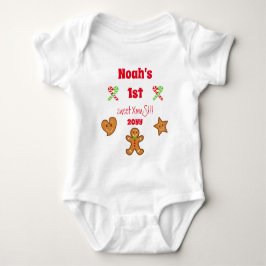 Baby 1. Sweet XmaS Gingerbread Pals Roter Text Strampler