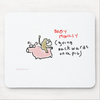 Baby-Affe (rückwärts fahrend auf ein Schwein) Mousepad