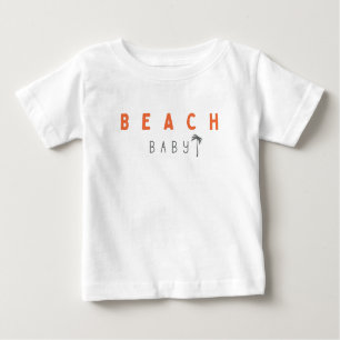 Baby am Strand. Baby T - Shirt