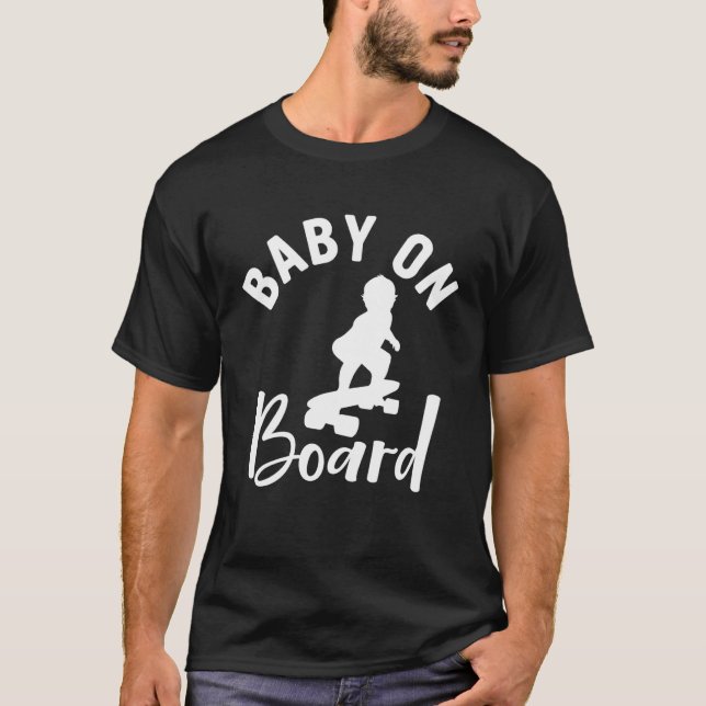 Baby an Bord Skateboard Surf Solar oppositiert Mem T-Shirt (Vorderseite)