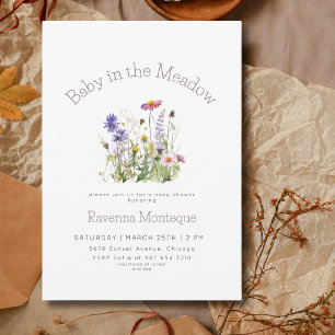 Baby auf der Wiese Wildblumen Florale Babyparty Einladung