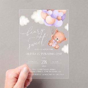 Baby Bear, Lila Balloons, erster Geburtstag Acryleinladungen