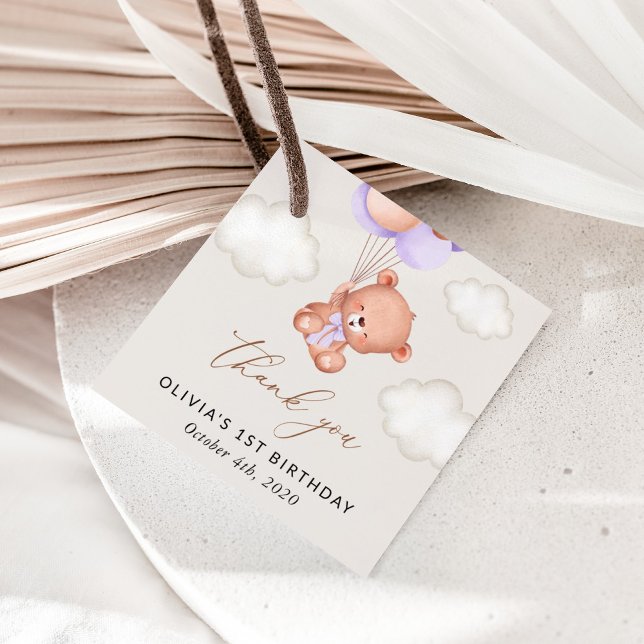 Baby Bear, Lila Balloons, erster Geburtstag Geschenkanhänger (Von Creator hochgeladen)