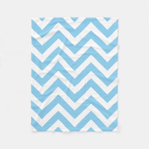 Baby Blau und Weiß große, horizontale Zickzack Fleecedecke