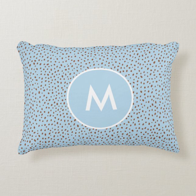 Baby Blue & Boho Terracotta Brown Dots Monogram Dekokissen (Vorderseite)