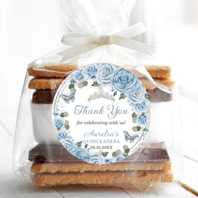 Baby Blue Floral Silver Butterfets Princess Gefall Runder Aufkleber (Von Creator hochgeladen)