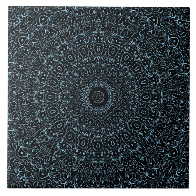 Baby Blue Mandala mit zarter Symmetrie Fliese (Vorderseite)