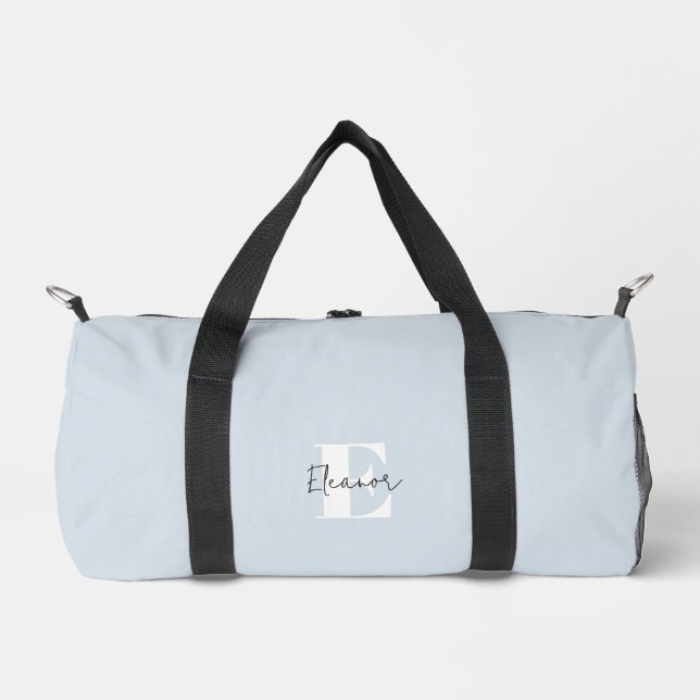 Baby Blue Modern Minimalistisch Mit Monogramm Duffle Bag (Vorderseite)