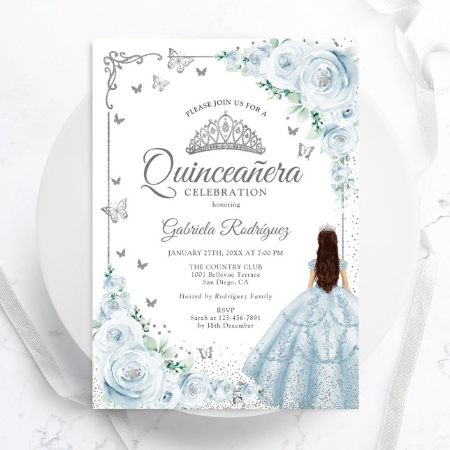 Baby Blue Watercolor Rose Silver Quinceanera Einladung (Von Creator hochgeladen)