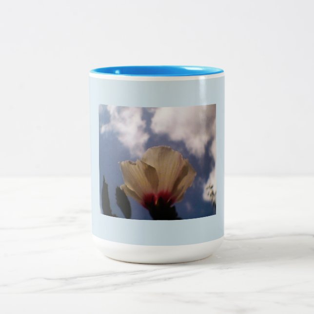 Baby Blue White Rose Zweifarbige Tasse (Mittel)