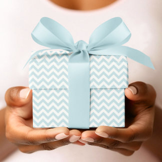Baby Blue & White Zickzack Stripe Babydusche Geschenkpapier