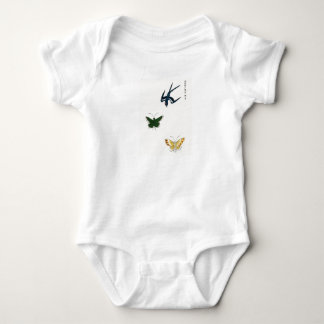 BABY-BODY MIT JAPANISCHEM HOLZSCHNITT-MOTIV SCHMET BABY STRAMPLER