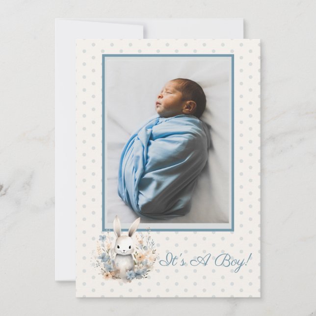Baby Boy Blue Rabbit und Blume Baby Birth Ankündigung (Vorderseite)