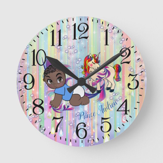 Baby Boy Bubbles & Unicorns Runde Wanduhr (Vorderseite)