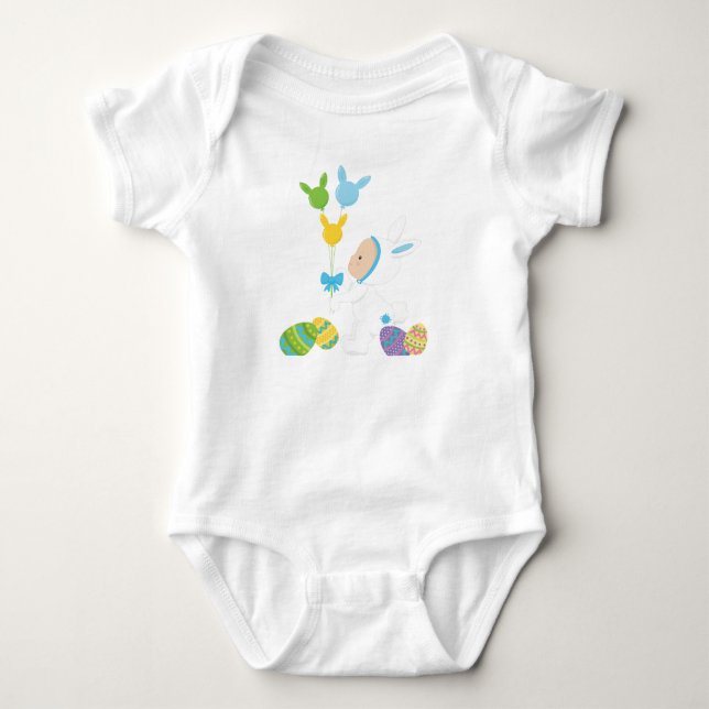 BABY BOY DRESSEERTE ALS WEISSE OSTERBUNNY STRAMPLER (Vorderseite)