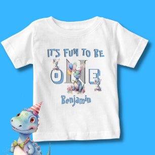 Baby Boy Name Eine Niedliche Dinosaurier T-shirt