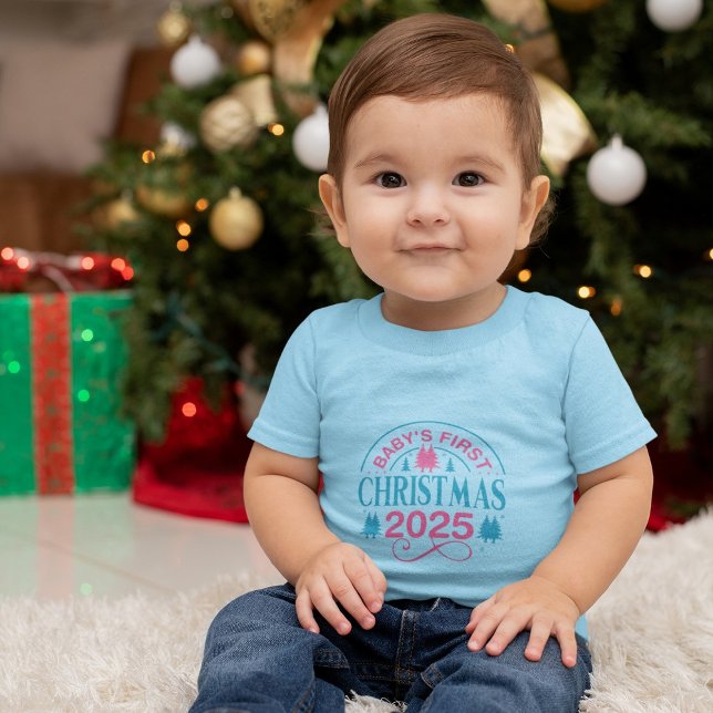 Baby Boy's First Christmas Blue Baby T-shirt (Von Creator hochgeladen)