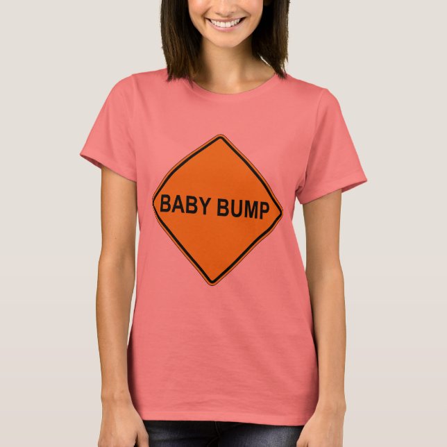 Baby Bump Maternity T-Shirt (Vorderseite)