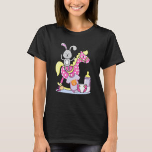 Baby-Bunny-Kaninchen auf Schaukelpferd T-Shirt