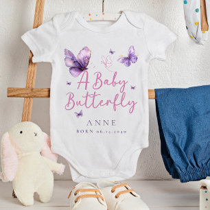 Baby Butterfly Niedliches Lila Geschenk für Neugeb Strampler