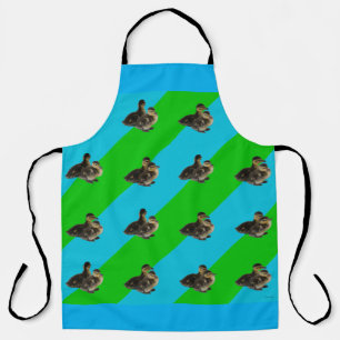 Baby Ducks auf Grass Green und Sky Blue Pattern Schürze