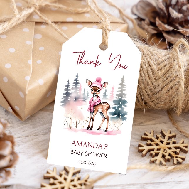 Baby es ist kalt draußen Mädchen Rehe Babydusche Geschenkanhänger (Baby it's cold outside girl baby deer baby shower favor gift tags cute baby deer in winter hat pines)