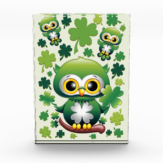 Baby-Eule süße St. Patrick Cartoon Fotoblock (Vorderseite)