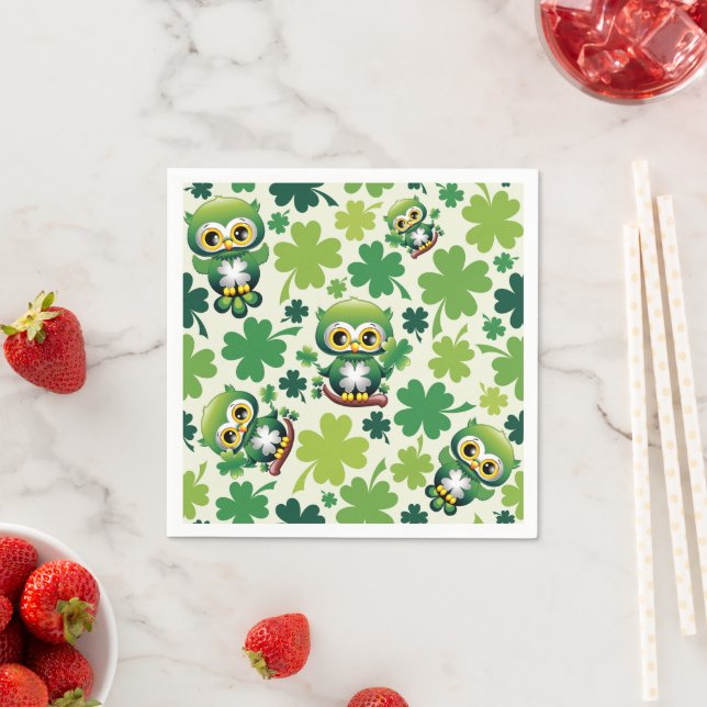 Baby-Eule Süße St. Patrick Cartoon Serviette (Beispiel)