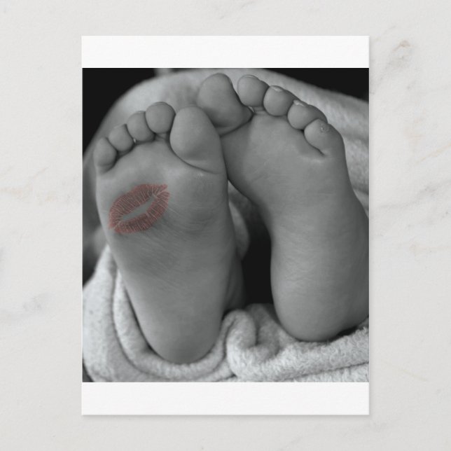 Baby Feet und Kiss Postkarte (Vorderseite)