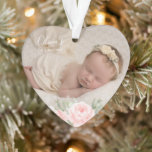 Baby First Christmas Blumenherz Ornament<br><div class="desc">Baby erste Weihnachten Blumengebirge Ornament.</div>