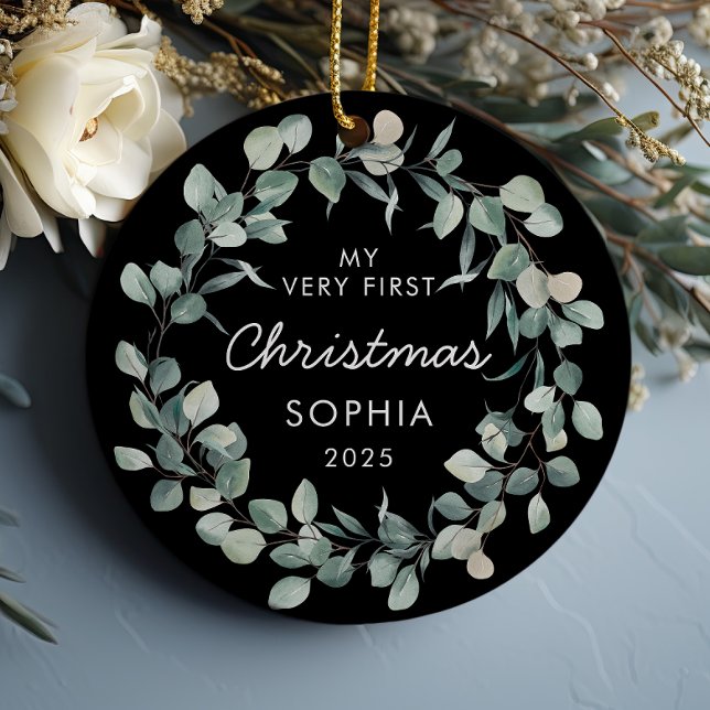Baby First Christmas Eucalyptus Wreath Black Keramik Ornament (Von Creator hochgeladen)