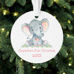 Baby First Christmas Wasserfarbe Rosa Elephant Ornament<br><div class="desc">Baby's First Christmas Watercolor Safari Pink Elephant auf Farn Blätter Ornament. Botanische Vegetation in Aquarellen. Rosa Text. Name hinzufügen.</div>