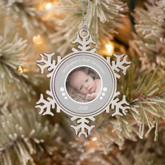 Baby First Foto Jahr grau Schneeflocken Zinn-Ornament (Baum)